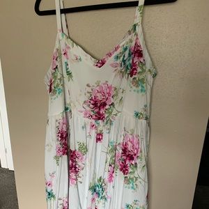 White floral dress with pockets